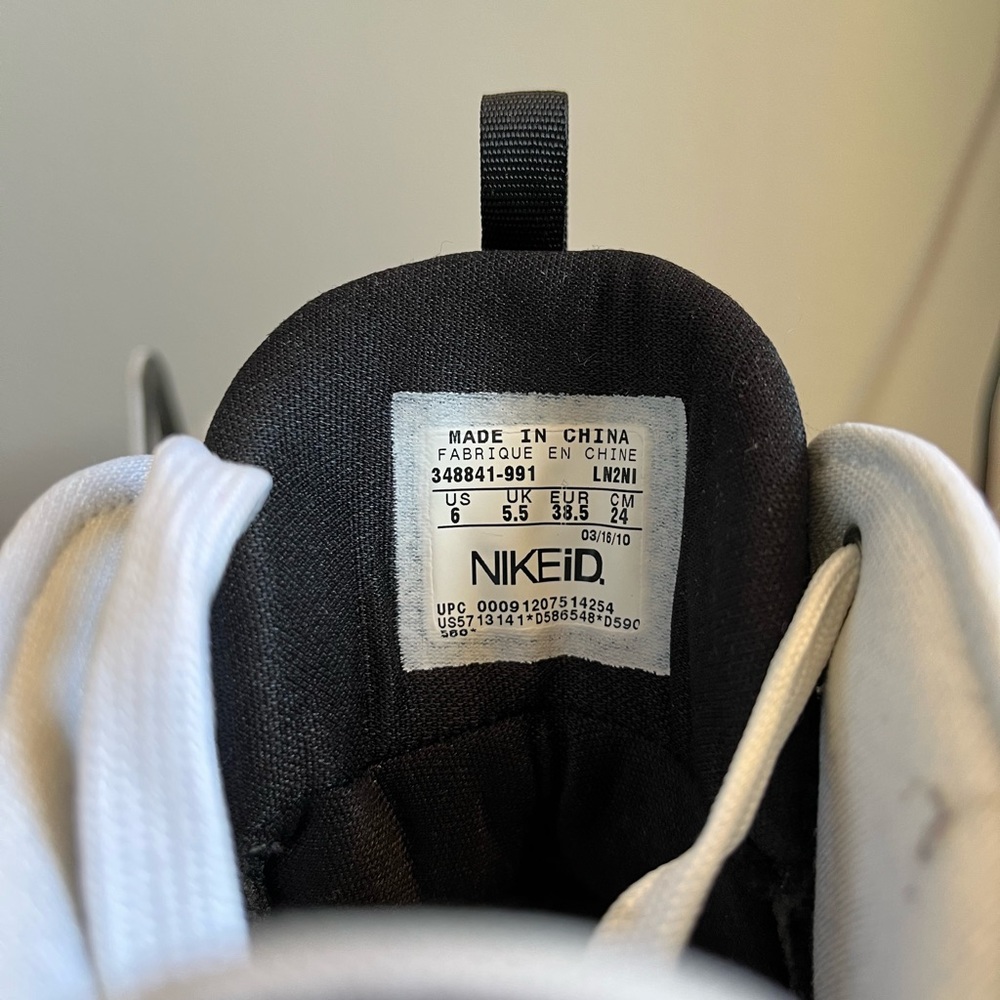 Men’s Nike Zoom Basketball Shoes 
NikeID Customize - Picture 5 of 15